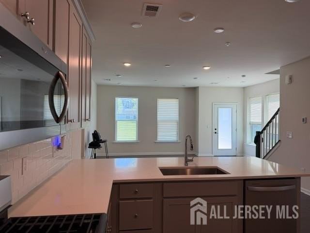 202 Lyla Ln - Photo 2 of 6
