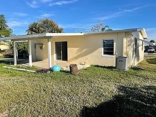 22086 Beverly Ave - Photo 2 of 20