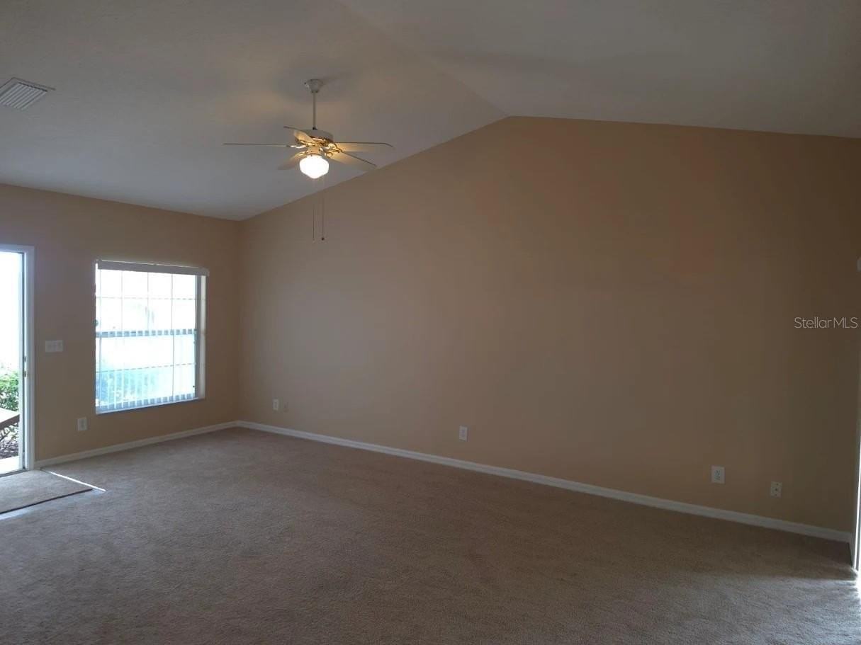 734 S Grand Hwy - Photo 4 of 14