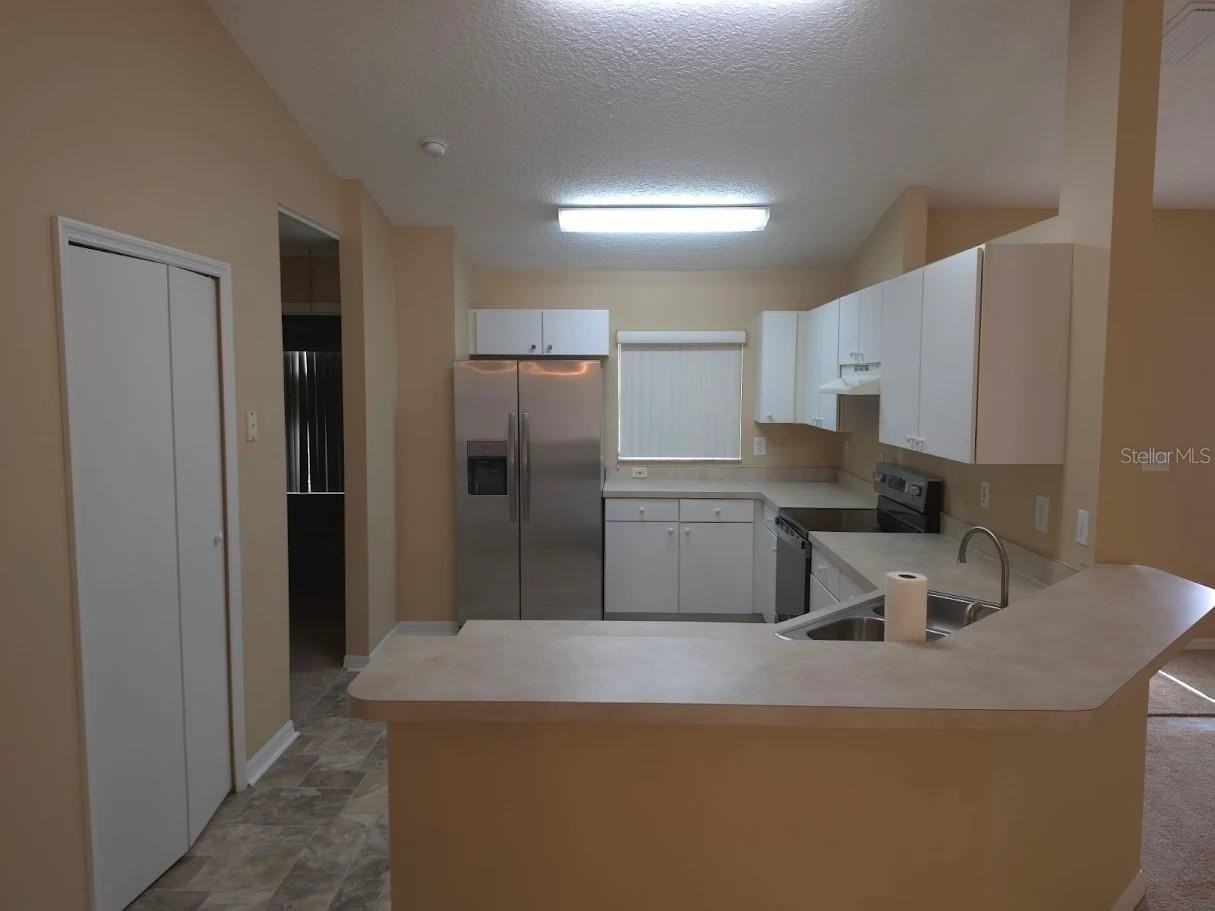 734 S Grand Hwy - Photo 5 of 14