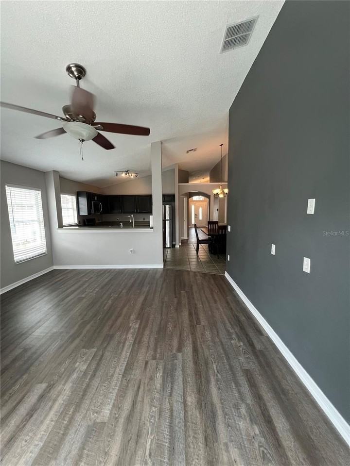 7926 Magnolia Bend Ct - Photo 5 of 12