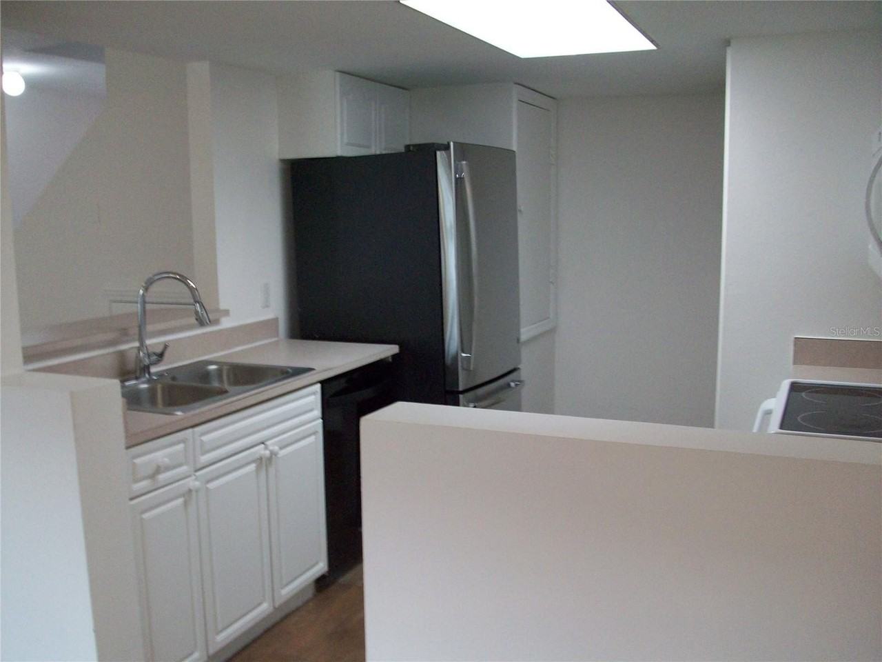 511 Coconut Palm Way - Photo 6 of 22