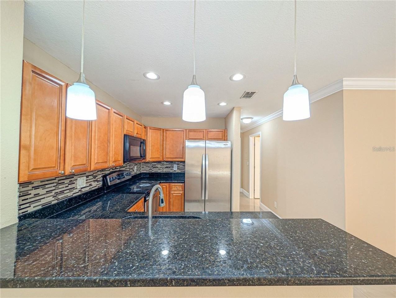 6022 Westgate Dr #102 - Photo 5 of 12