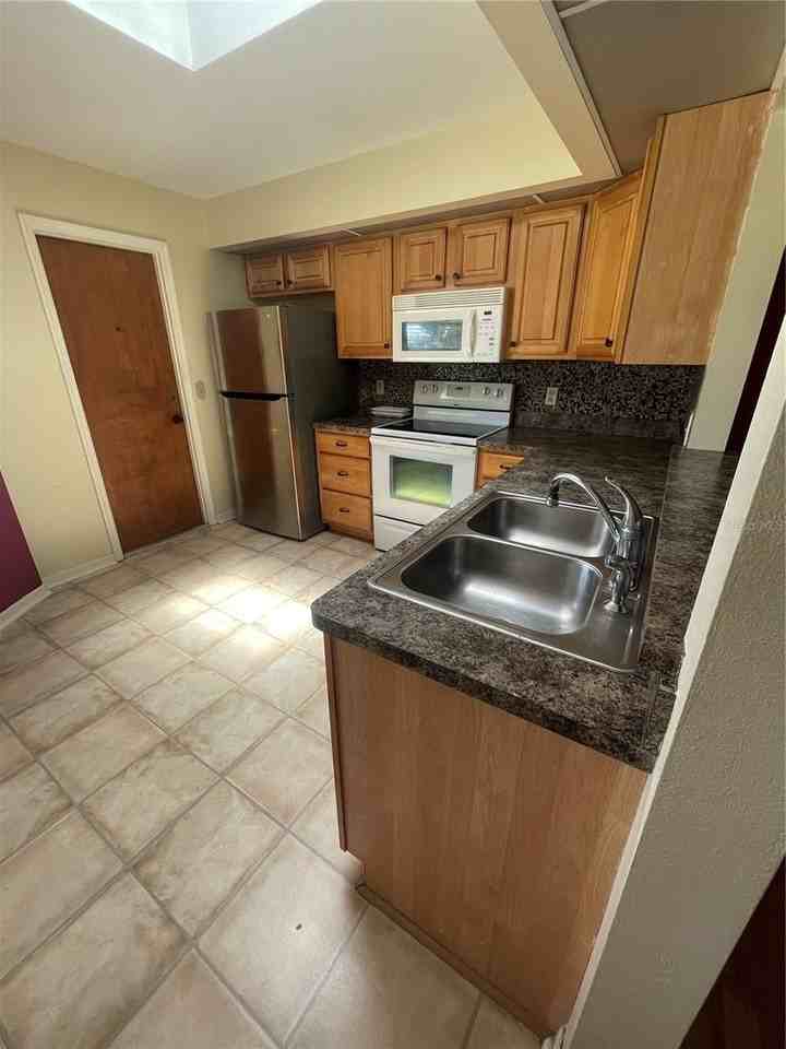 2918 W Campbell Rd - Photo 6 of 19