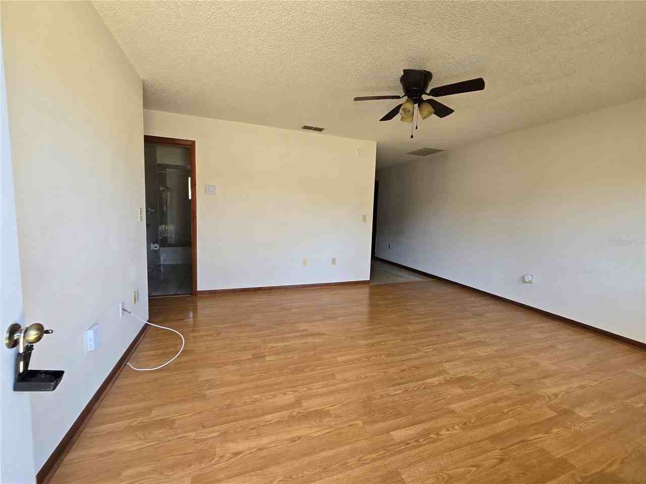 11112 Sw 78th Ave - Photo 4 of 16