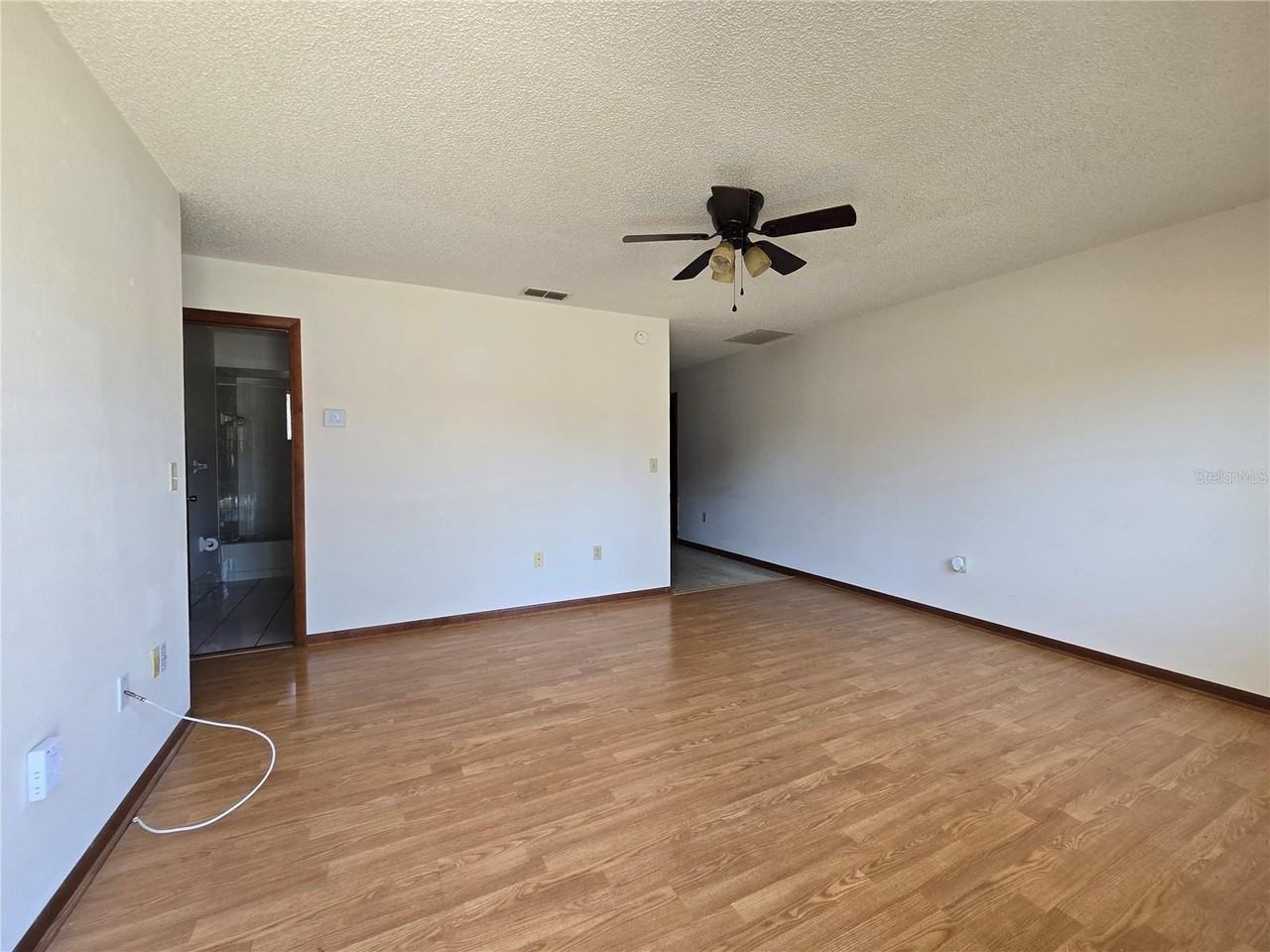 11112 Sw 78th Ave - Photo 5 of 16