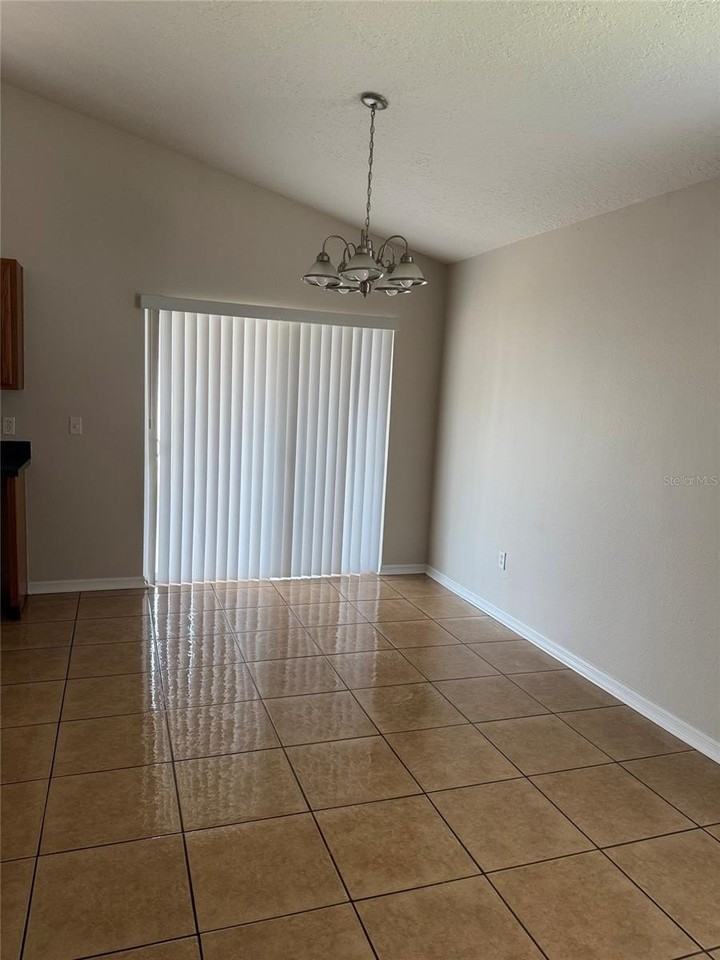 2318 Santa Ana St - Photo 5 of 15