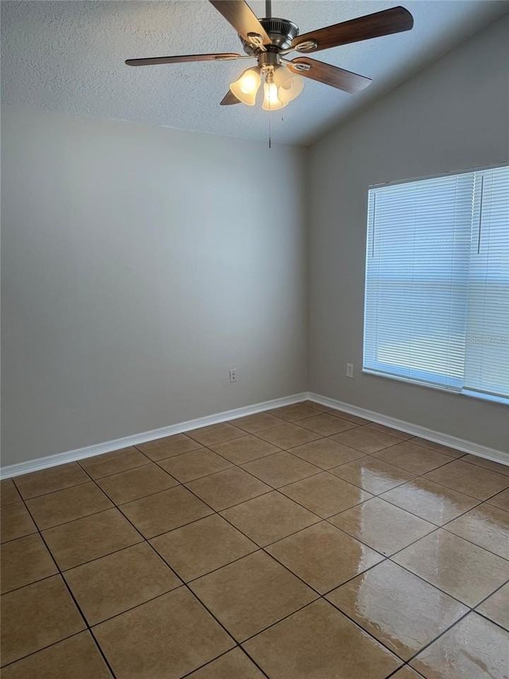 2318 Santa Ana St - Photo 7 of 15
