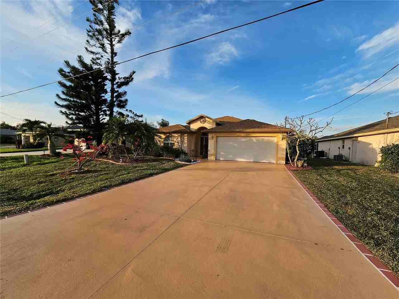 114 Albatross Rd - Photo 2 of 36