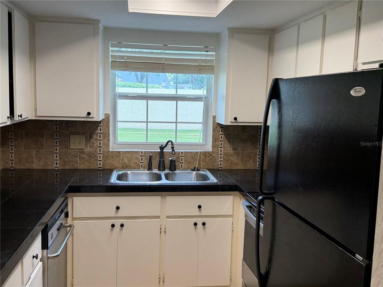 3724 River Oaks Ct - Photo 5 of 16