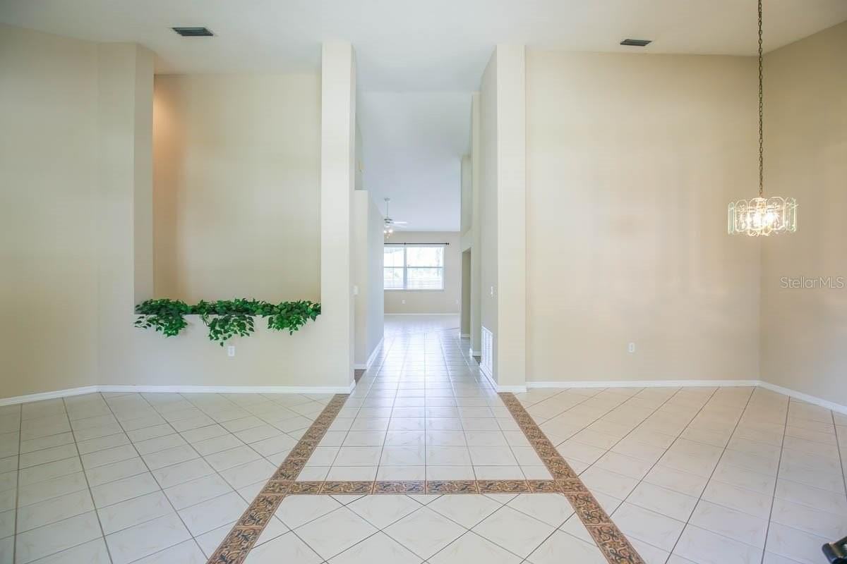 9214 Sunnyoak Dr - Photo 6 of 28