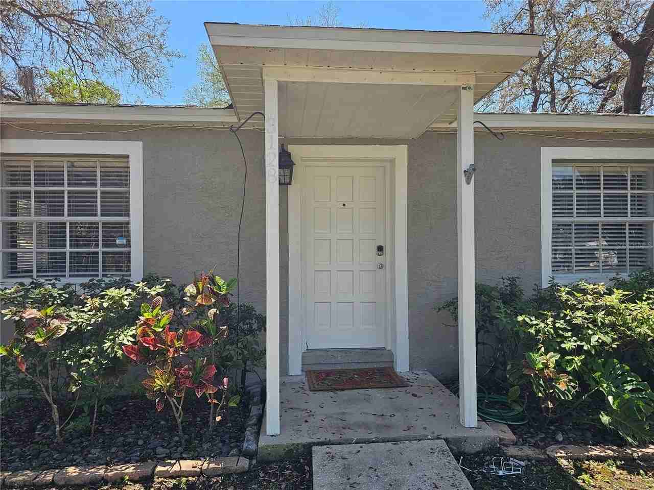 3128 W Varn Ave - Photo 3 of 38