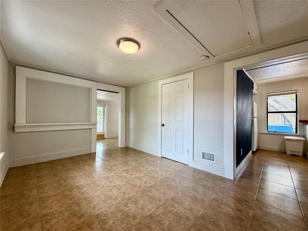 5050 2nd Ave N - Photo 4 of 18