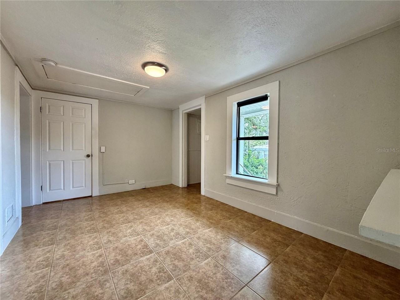 5050 2nd Ave N - Photo 5 of 18