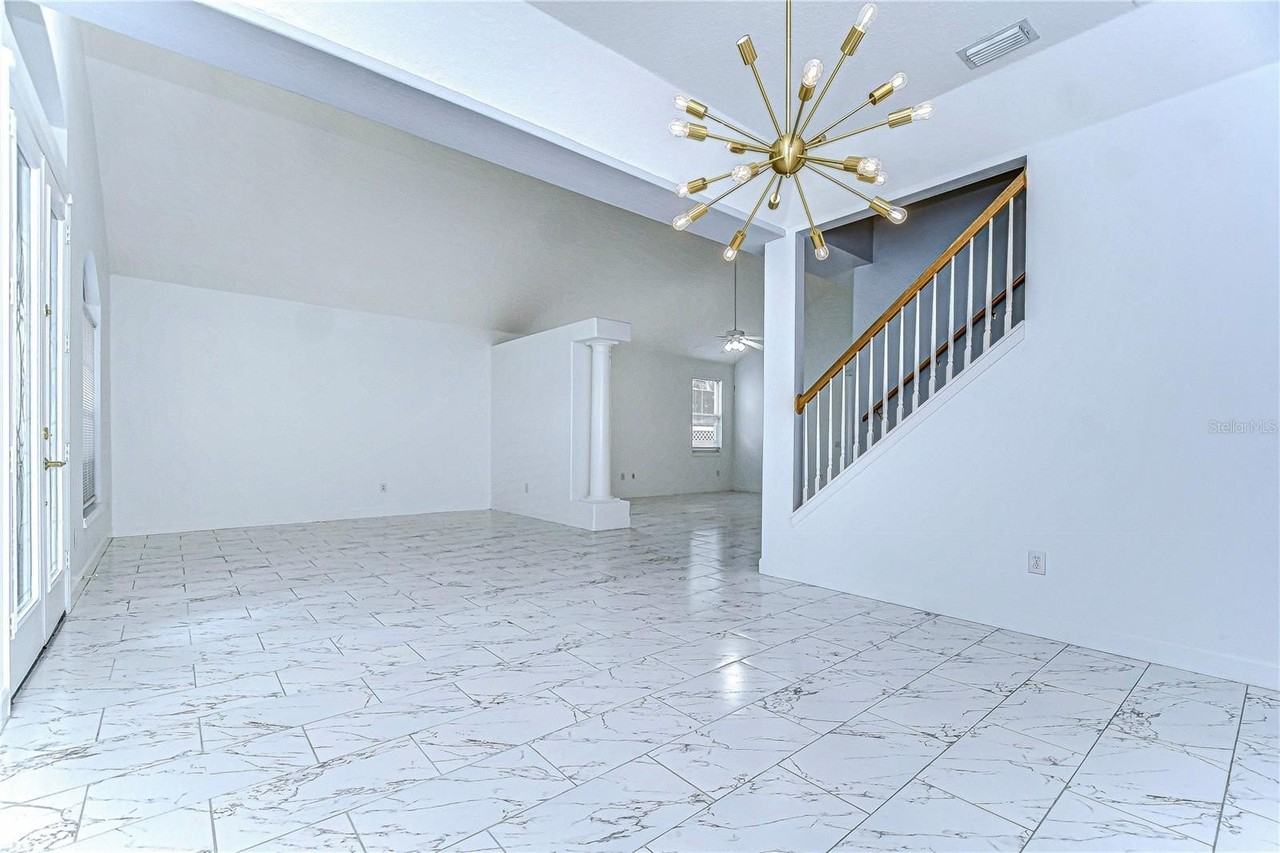 5103 Ashcrest Ct - Photo 7 of 50