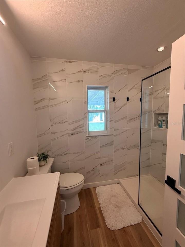 4227 Helena St Ne - Photo 6 of 15