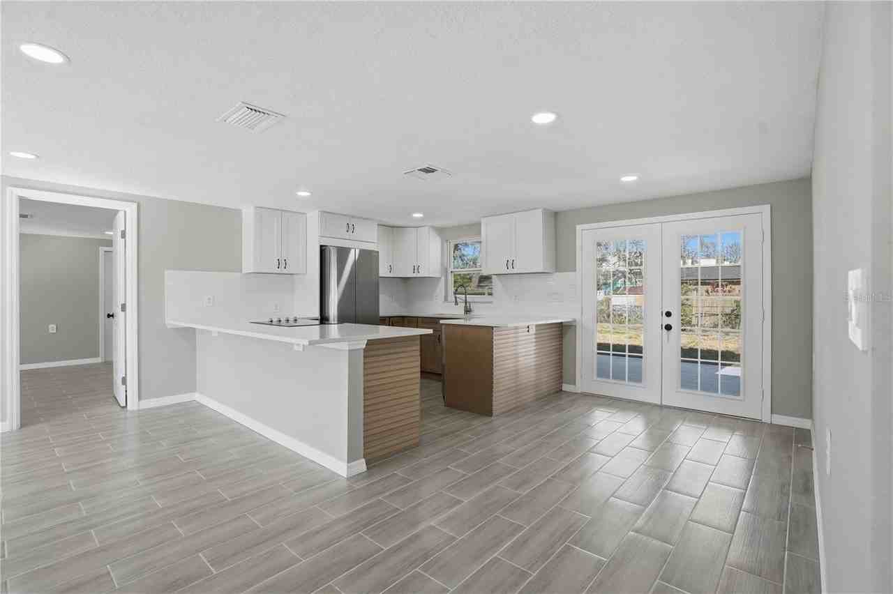 5543 Quist Dr - Photo 5 of 21