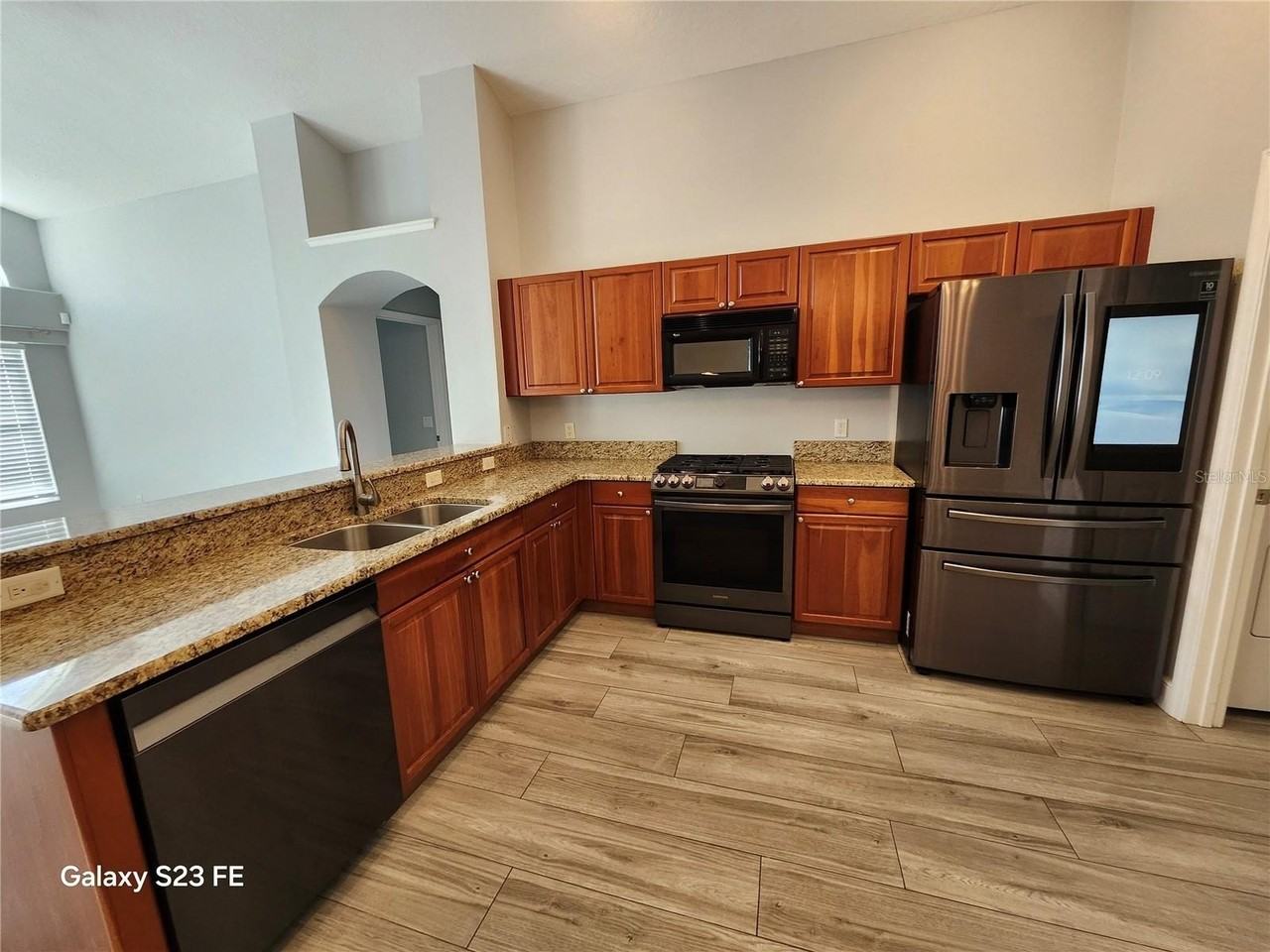 12518 Sparkleberry Rd - Photo 5 of 24