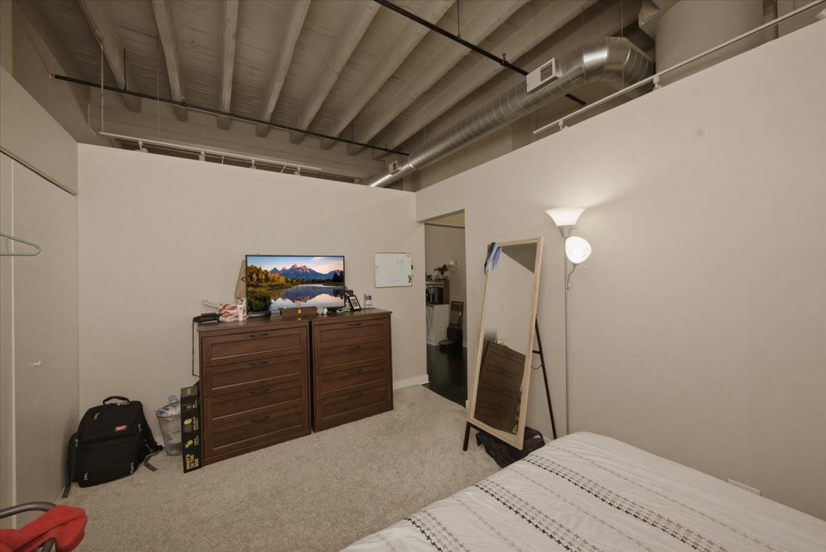 1601 W School St #314 - Photo 7 of 8
