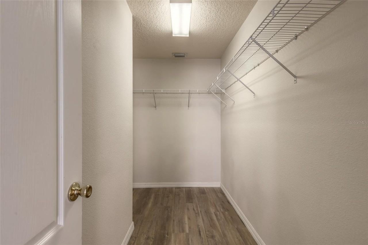 122 Spring Glen Dr - Photo 7 of 8