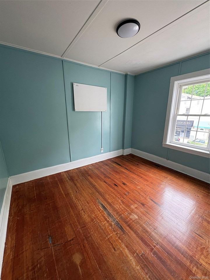 108 Main St #1 - Photo 4 of 13