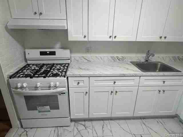 7811 24th Ave - Photo 2 of 12