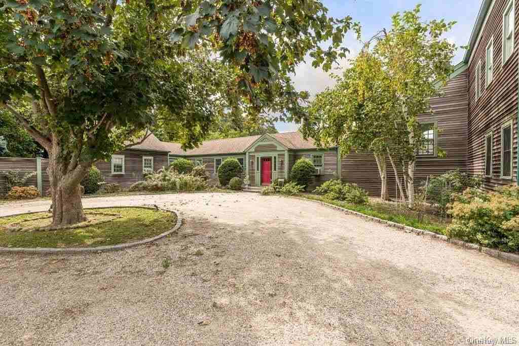 4782 Alvahs Ln - Photo 3 of 50