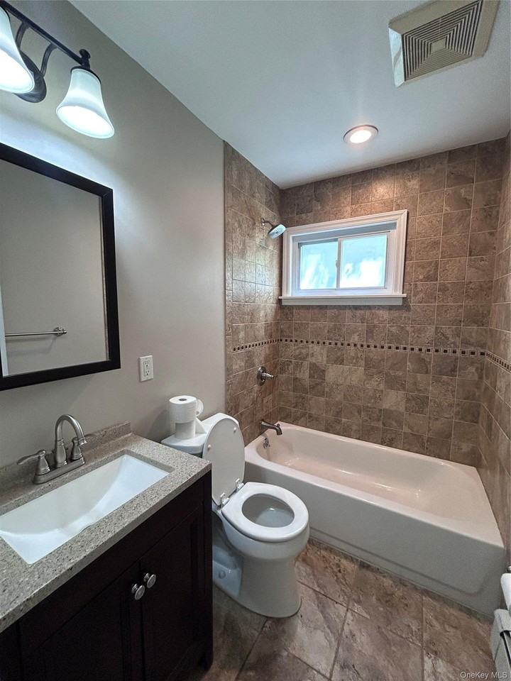 21A Thorney Ave - Photo 5 of 9
