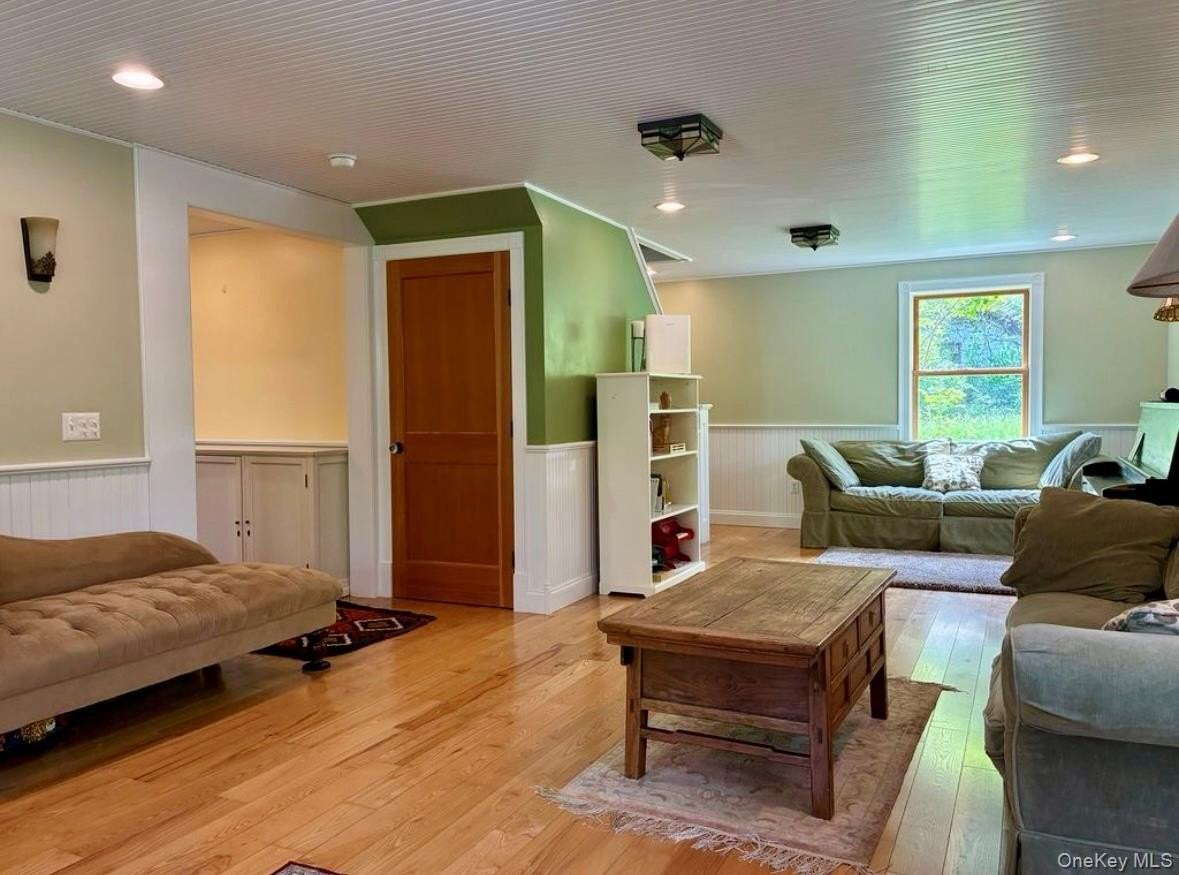 96 Bruceville Rd - Photo 5 of 21