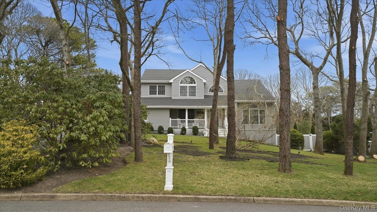 20 Stuart Ct - Photo 2 of 38