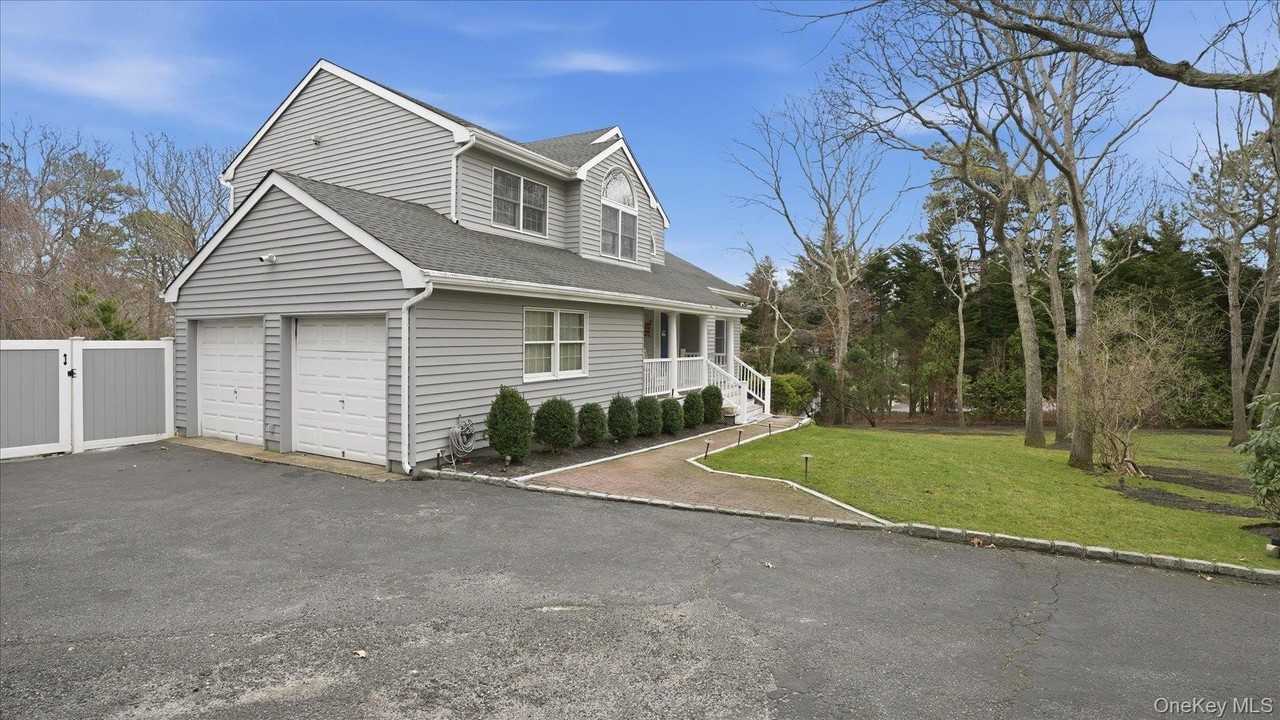 20 Stuart Ct - Photo 4 of 38
