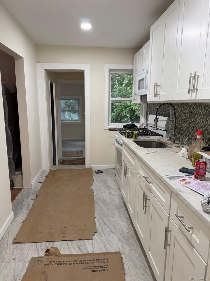 3021 37th St - Photo 5 of 13