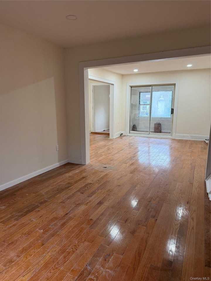 3021 37th St - Photo 7 of 13