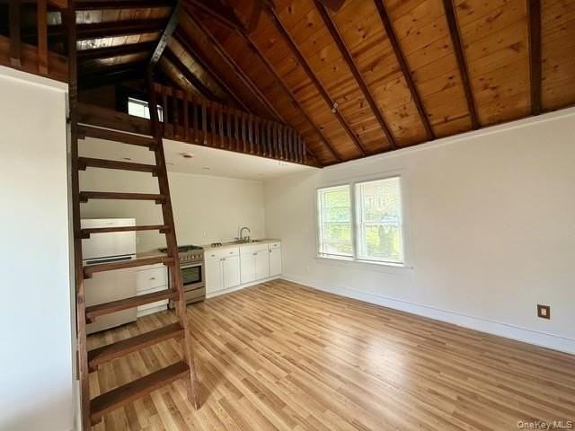201 Franklin St - Photo 2 of 8