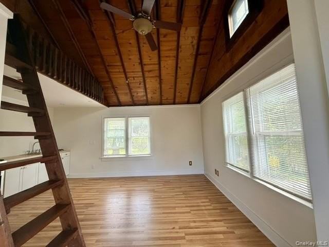 201 Franklin St - Photo 6 of 8