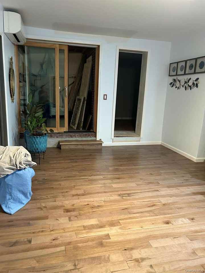 22518 112th Ave - Photo 5 of 7