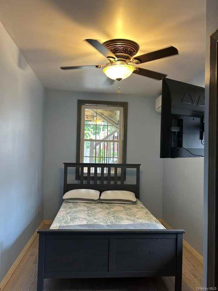22518 112th Ave - Photo 7 of 7
