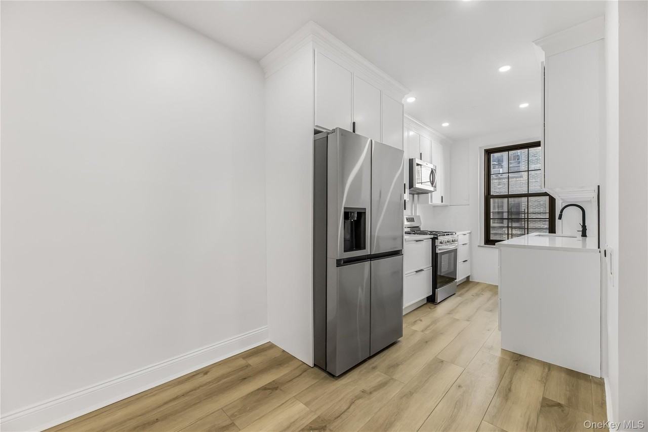 1100 Grand Concourse #5H - Photo 3 of 18