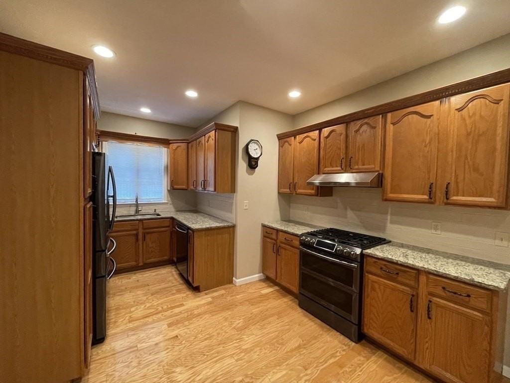 60 Newton St #1 - Photo 4 of 23