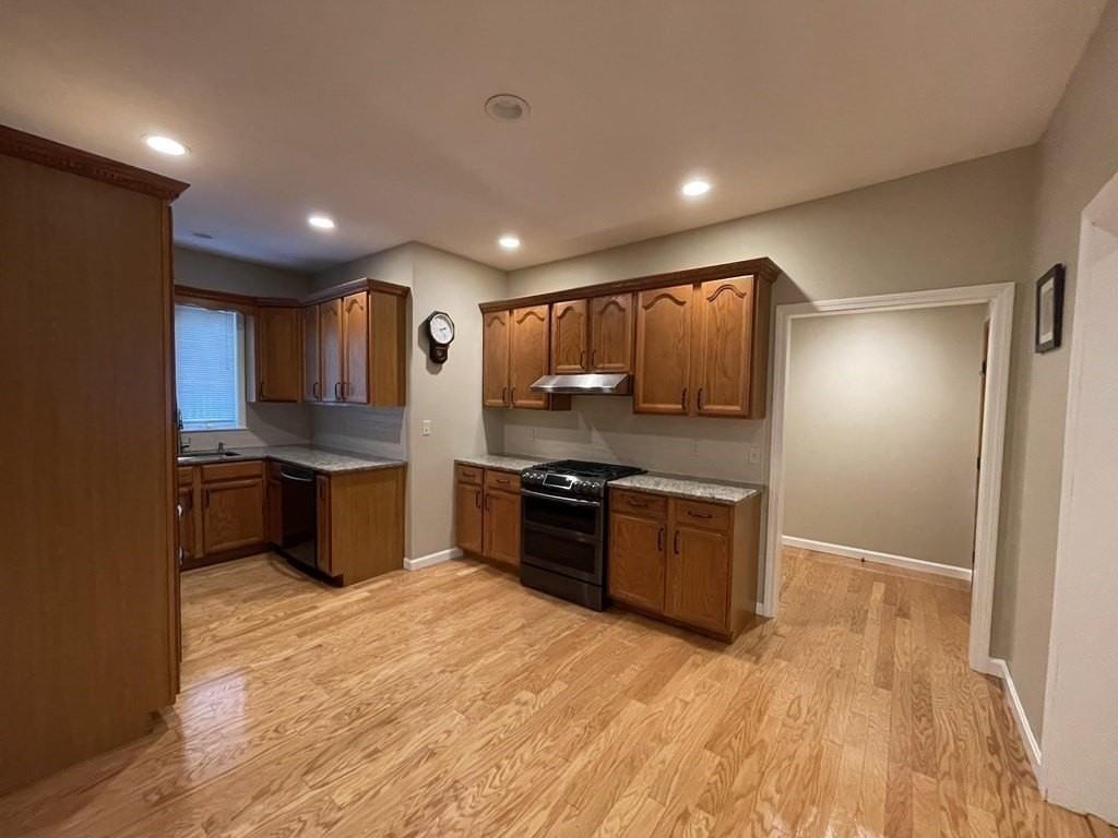 60 Newton St #1 - Photo 6 of 23