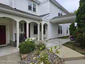 129 Tulip Ln - Photo 1 of 1