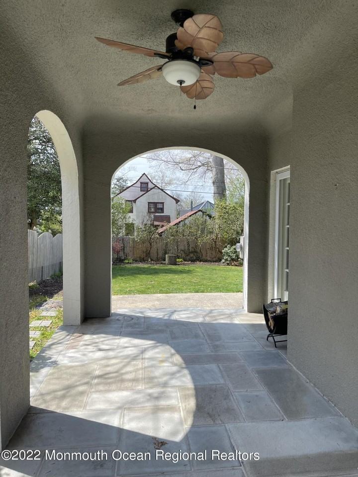 510 Blanchard Pkwy - Photo 7 of 20