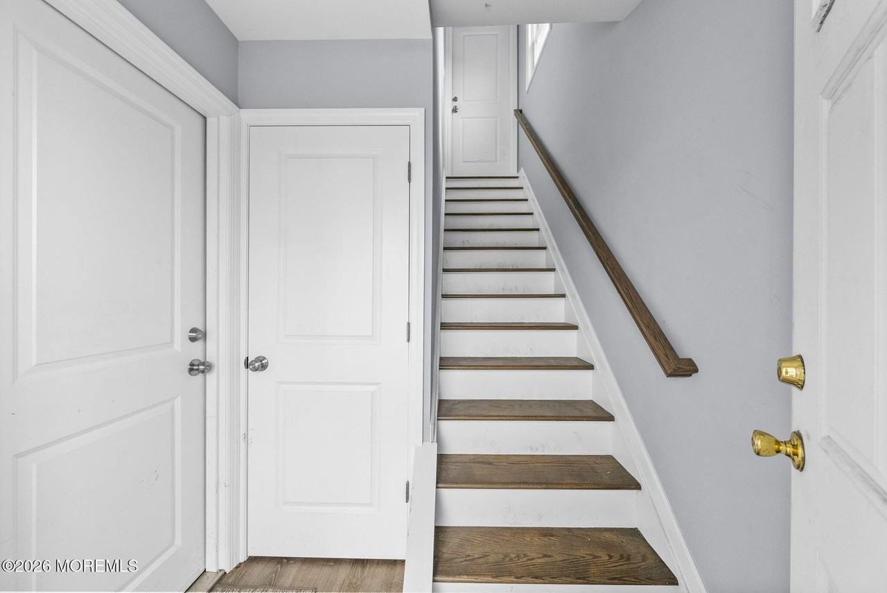 816 King George Rd #2 - Photo 5 of 16