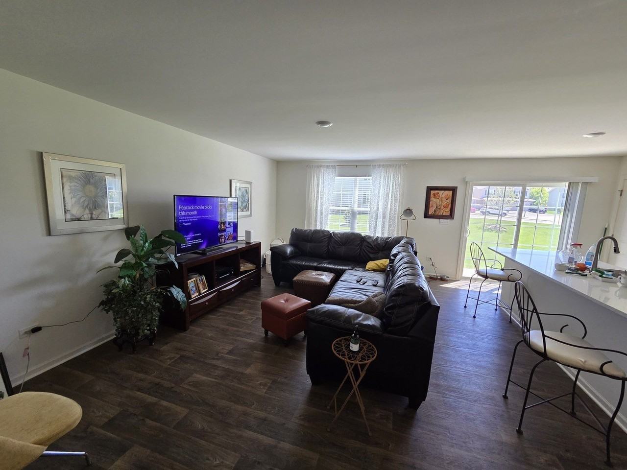 1801 Turtle Creek Dr - Photo 4 of 16