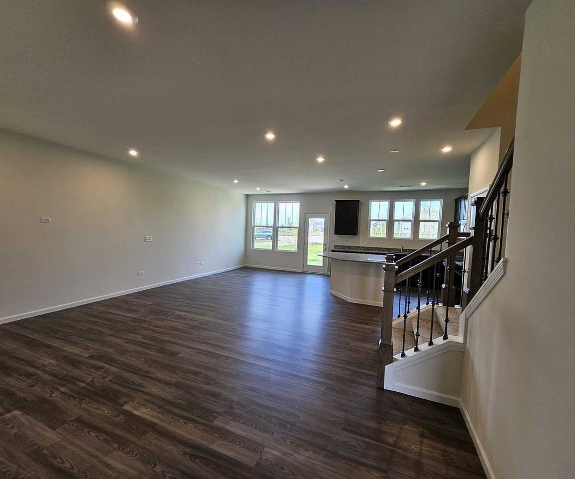 12802 S Nicholas Dr - Photo 6 of 17