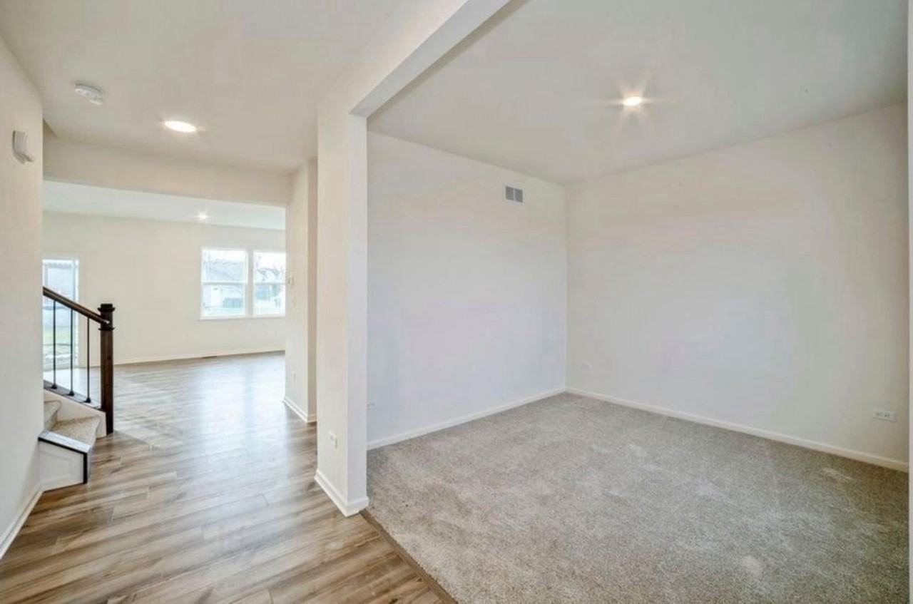 3383 Caledonia Dr - Photo 2 of 30