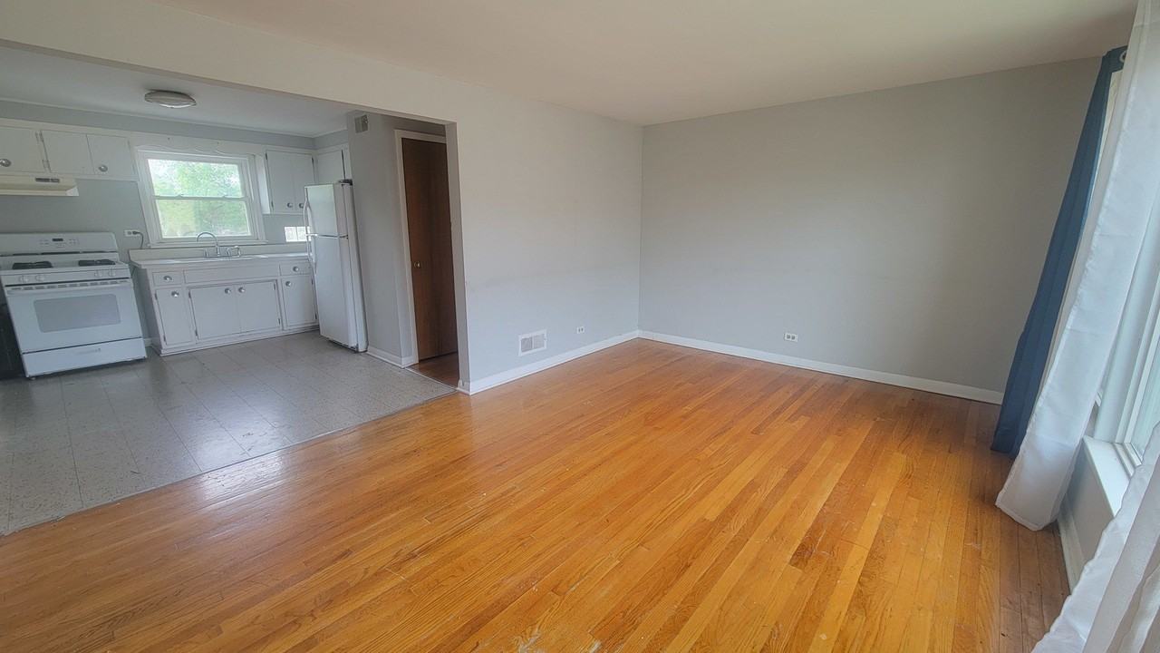 11106 S Washtenaw Ave #2W - Photo 6 of 6