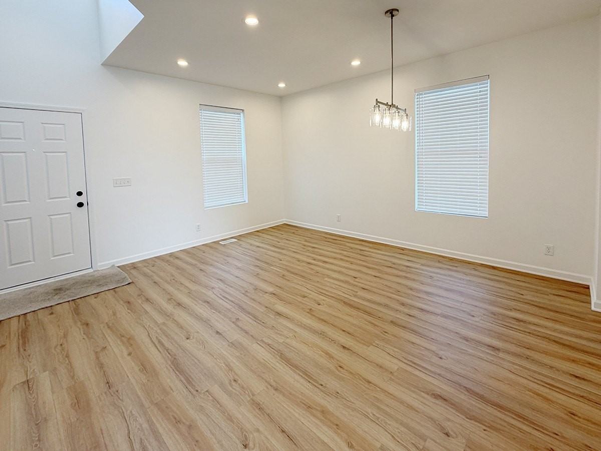 651 Olive Ln - Photo 2 of 19