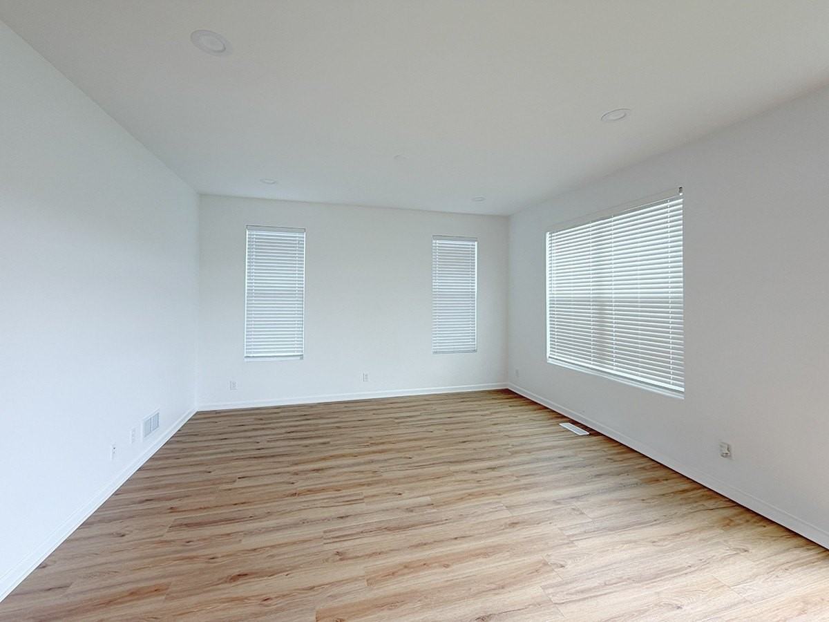 651 Olive Ln - Photo 6 of 19