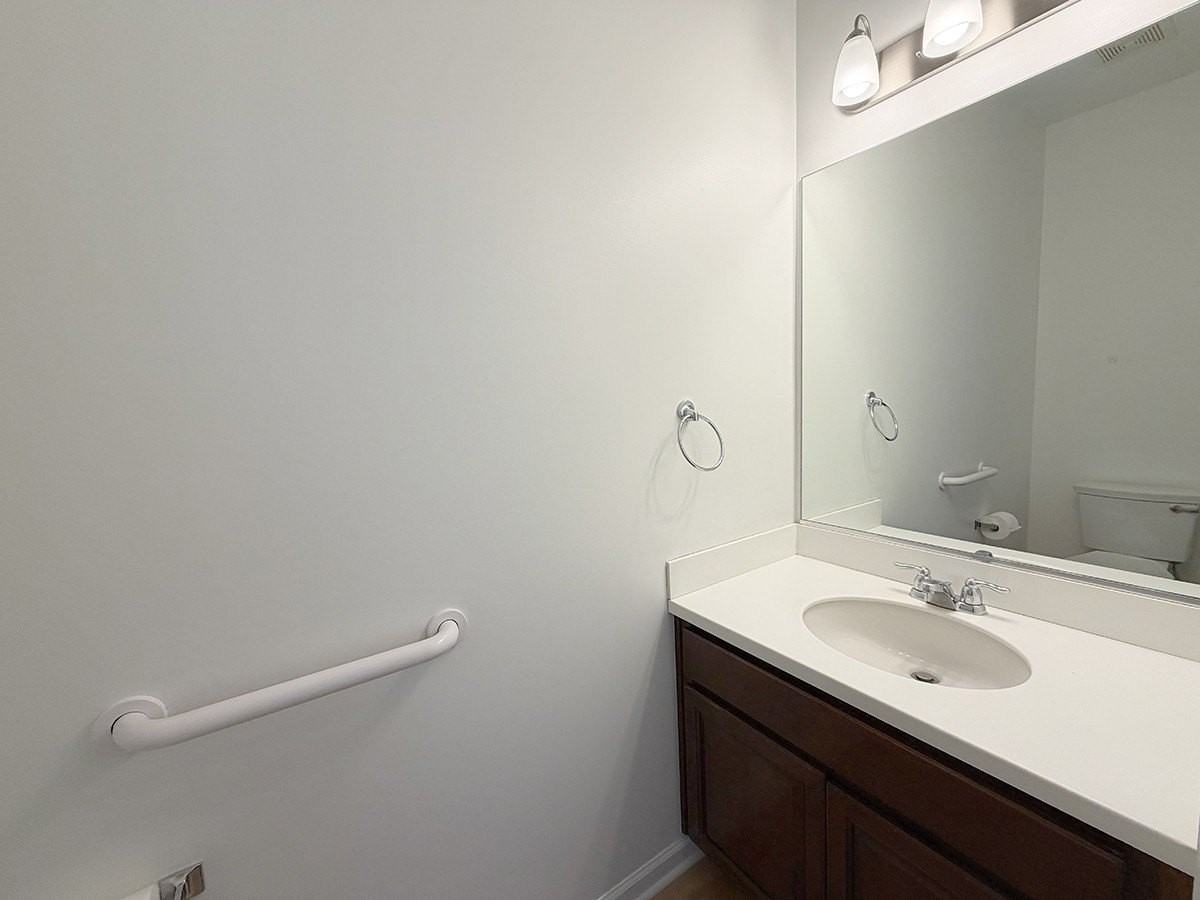 651 Olive Ln - Photo 7 of 19